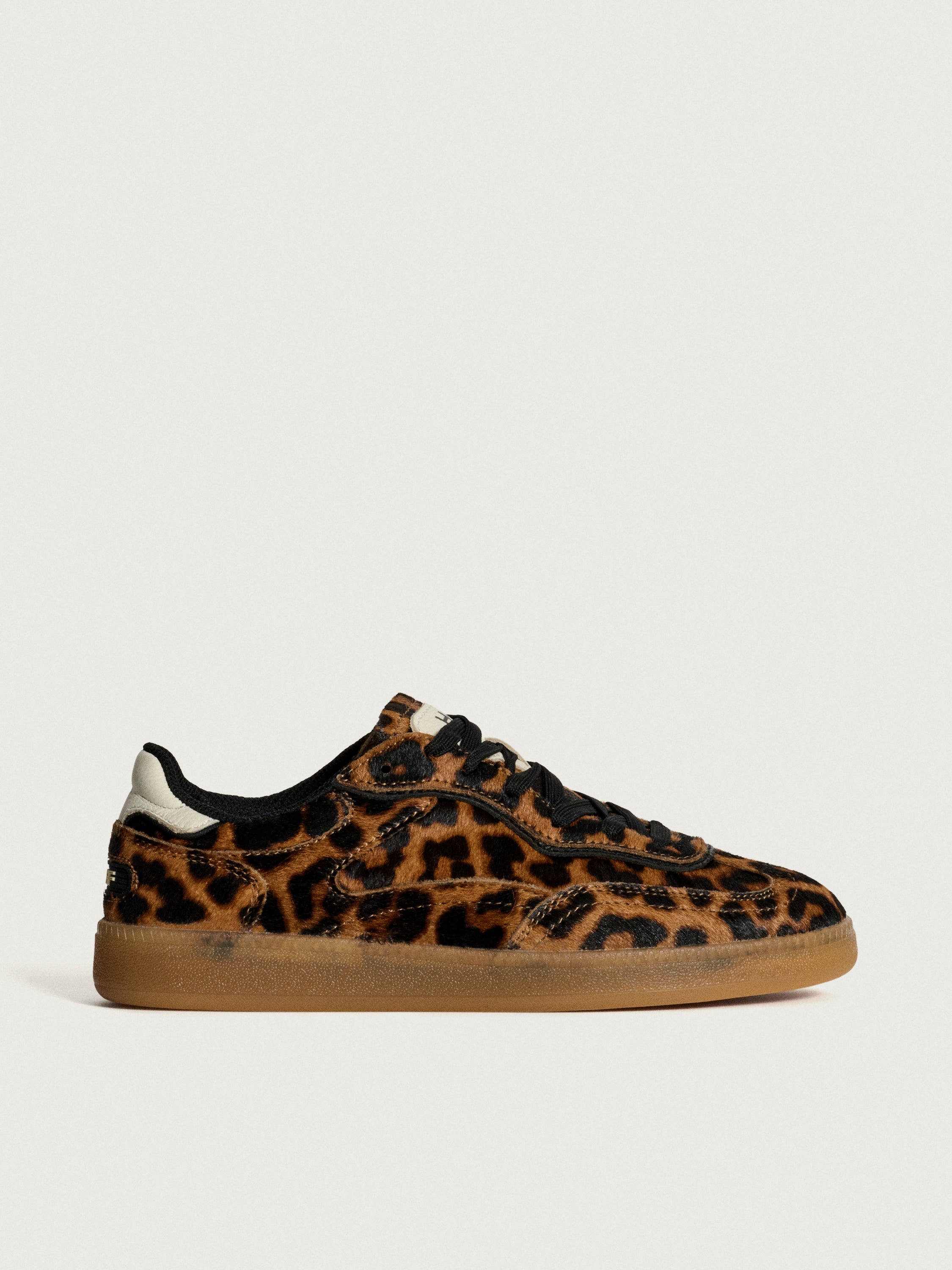 PARK LEOPARD WOMAN