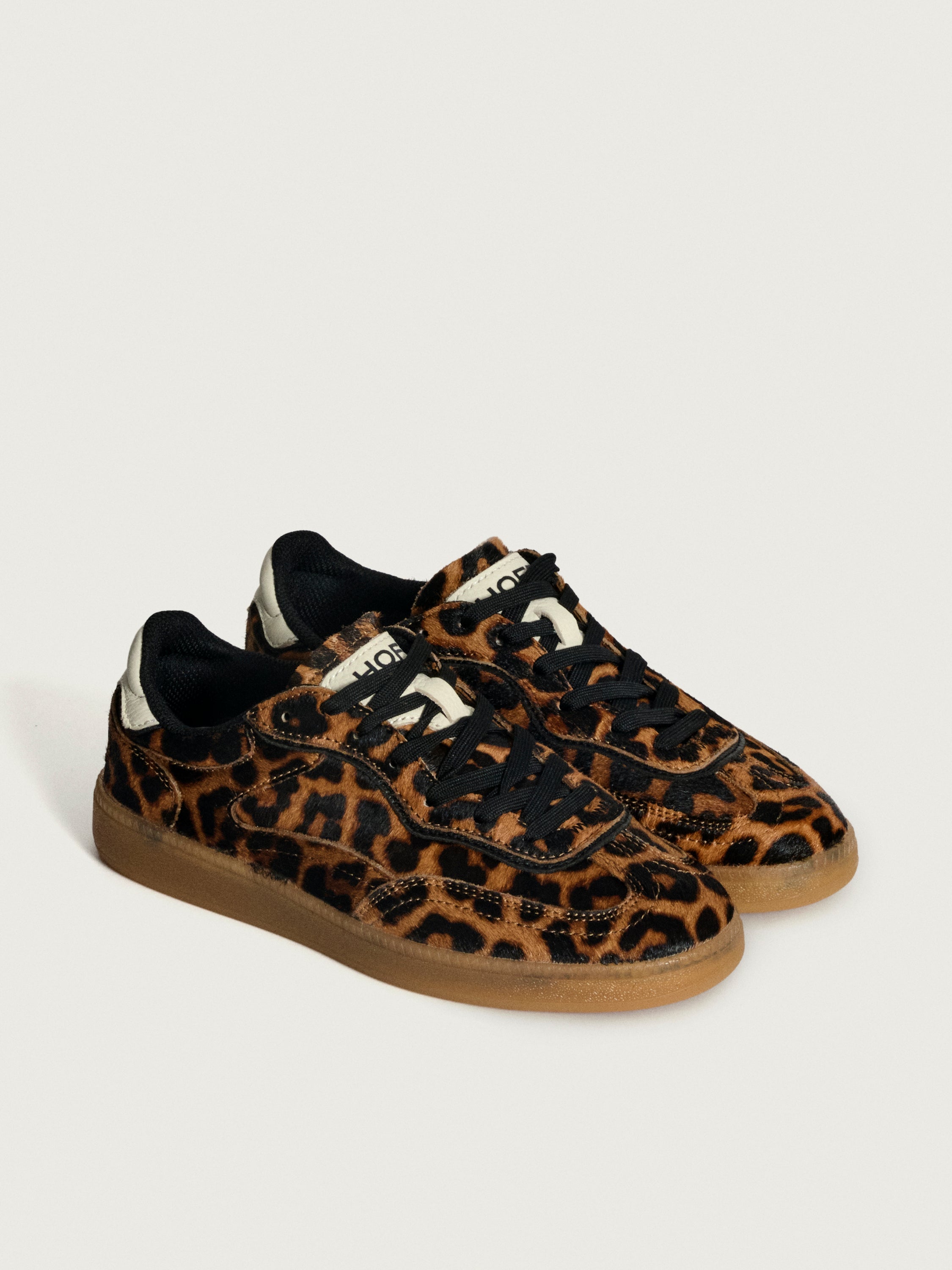 PARK LEOPARD WOMAN